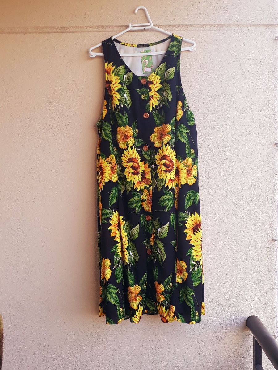vestido plus size girassol