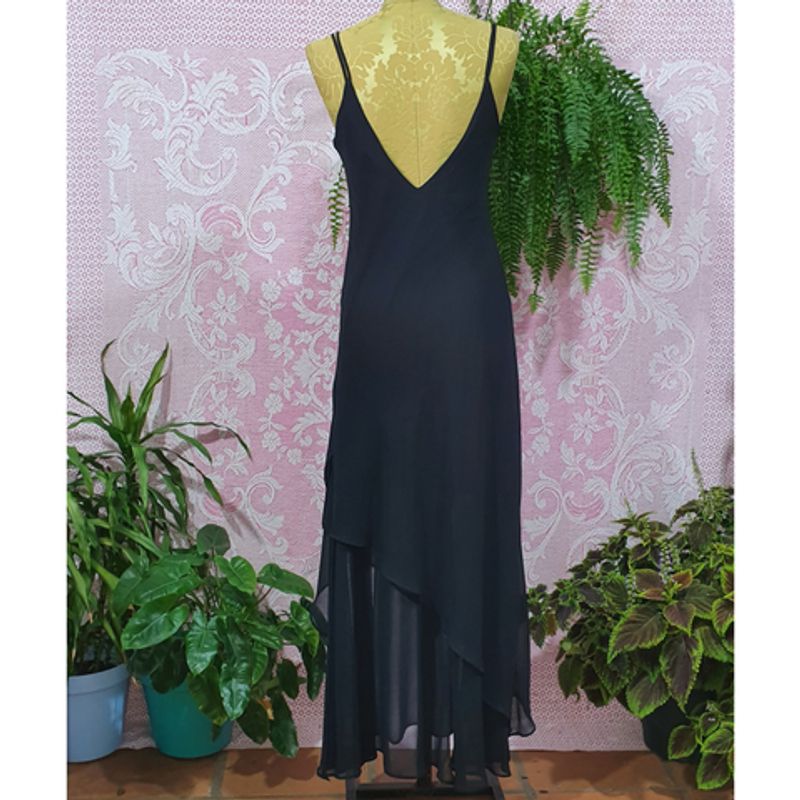 Vestido preto hot sale comprido basico