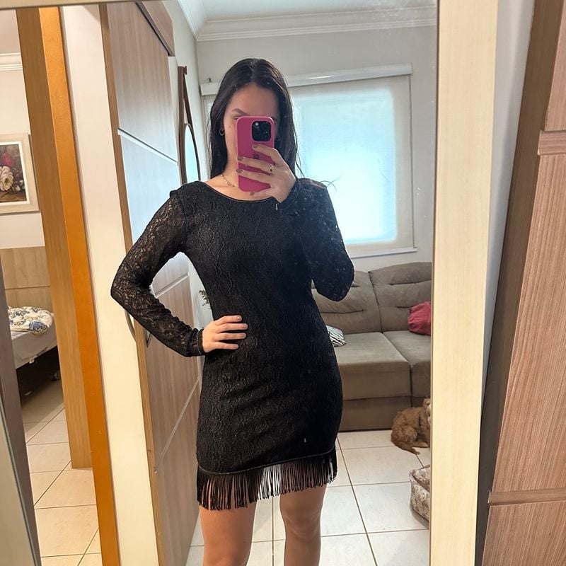 Vestido de fashion renda preto com forro dourado