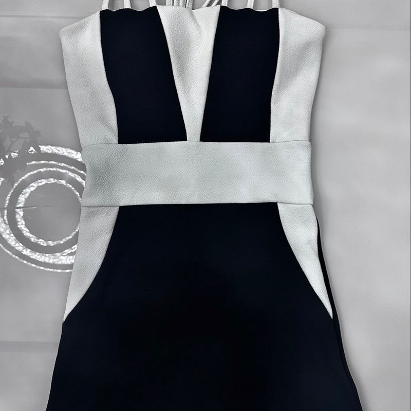 Vestidos em preto e hot sale branco