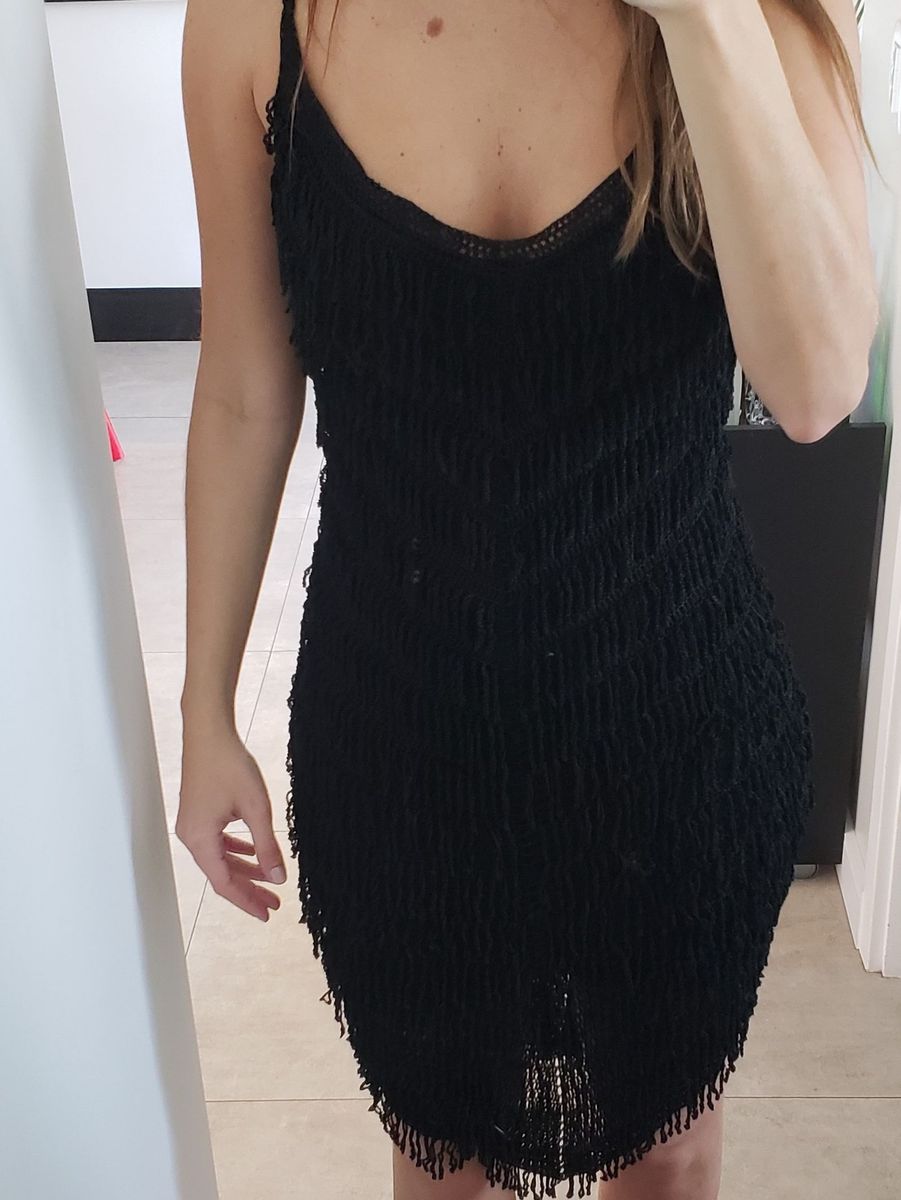 vestido preto franja