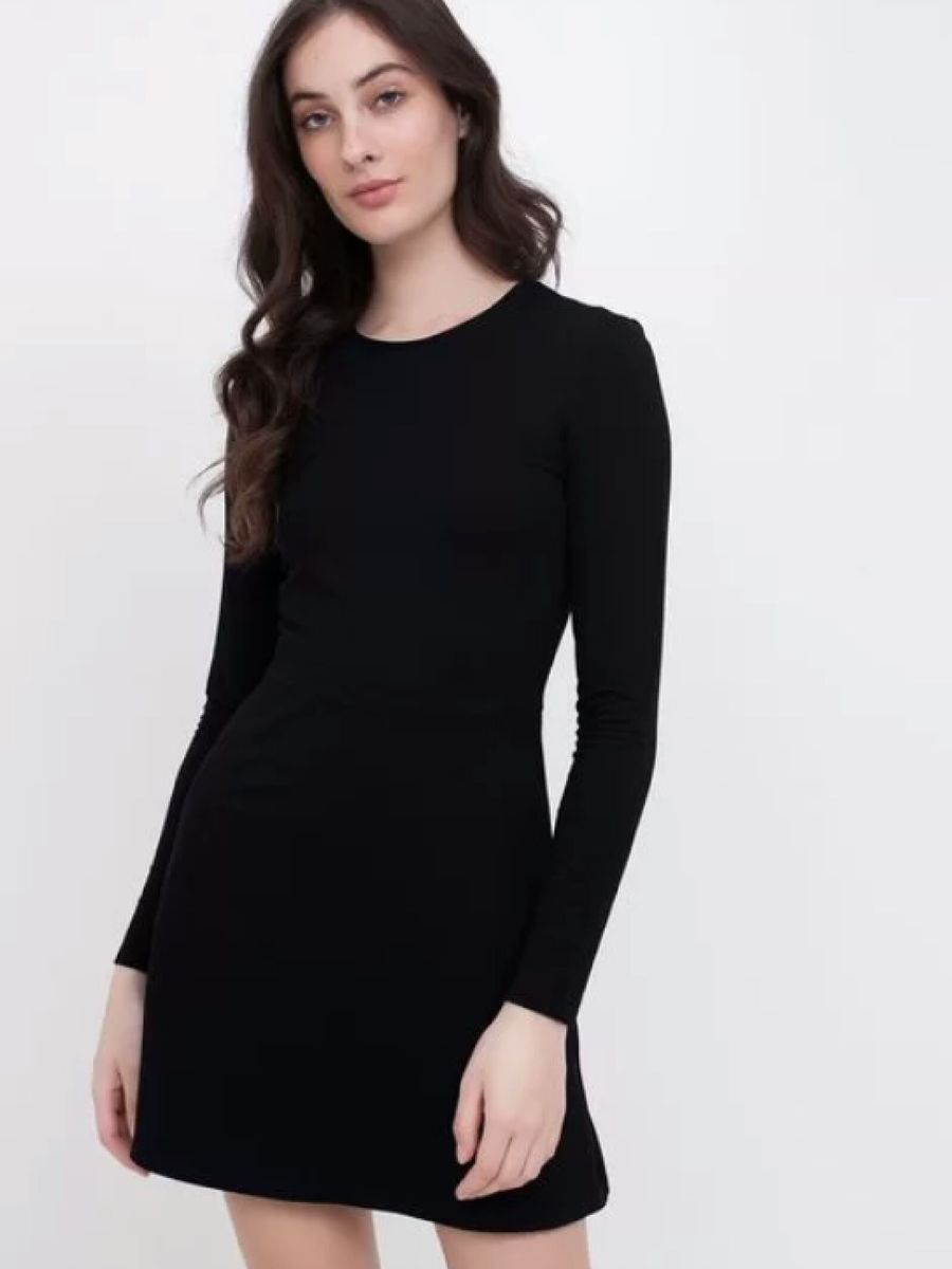 vestido preto manga longa renner