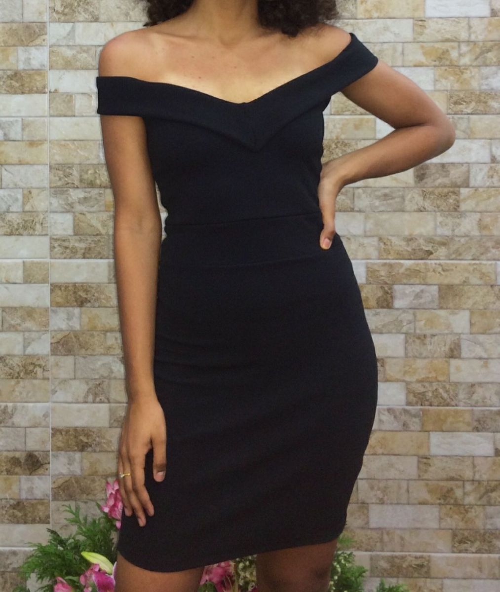 vestido preto ombro a ombro festa