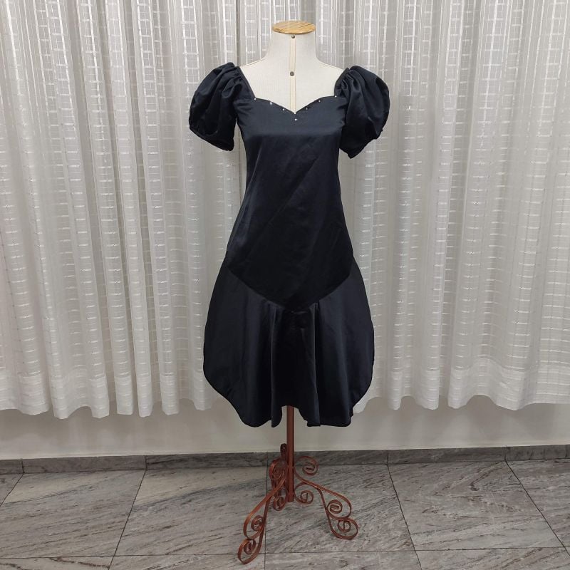 Vestido preto hot sale vintage