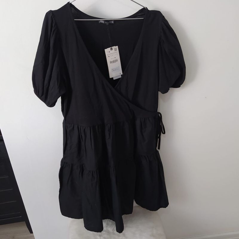 Vestido curto de babados Zara feminino preto. Tamanho: S - Novo com  etiquetas