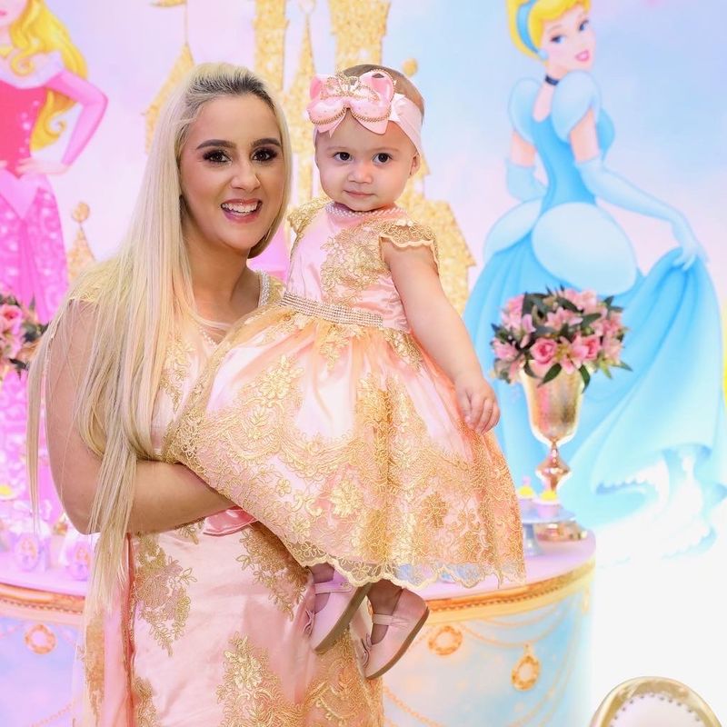 Vestido de princesa mãe best sale e filha