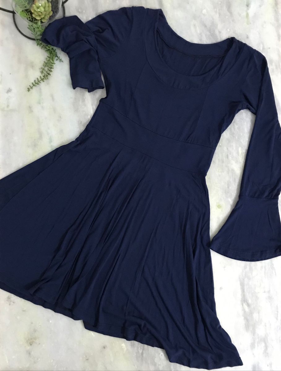 vestido rodado com manga longa