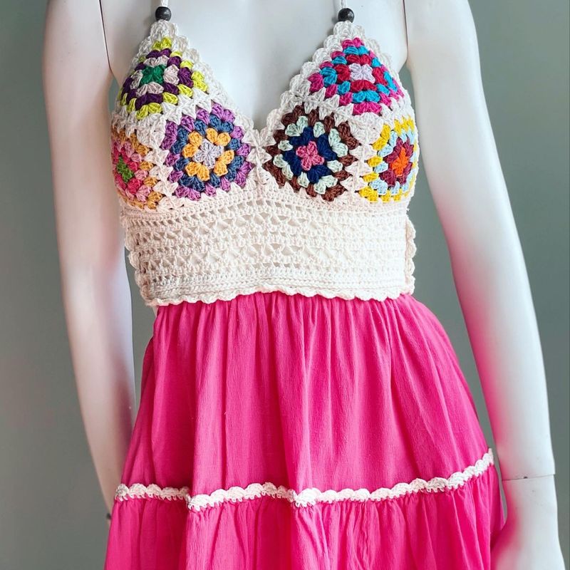 Vestido de tecido e hot sale croche