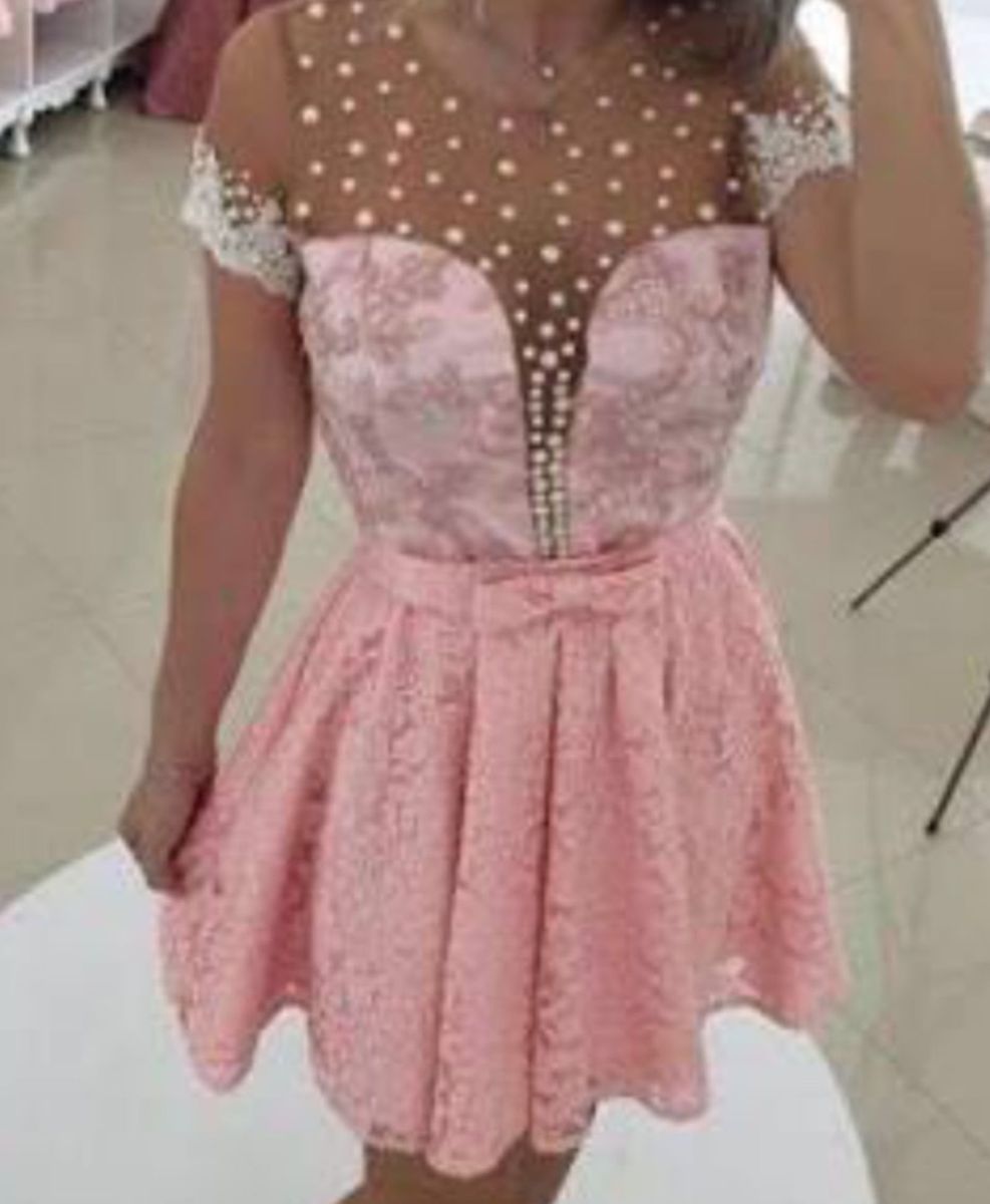 vestido rosa simples curto