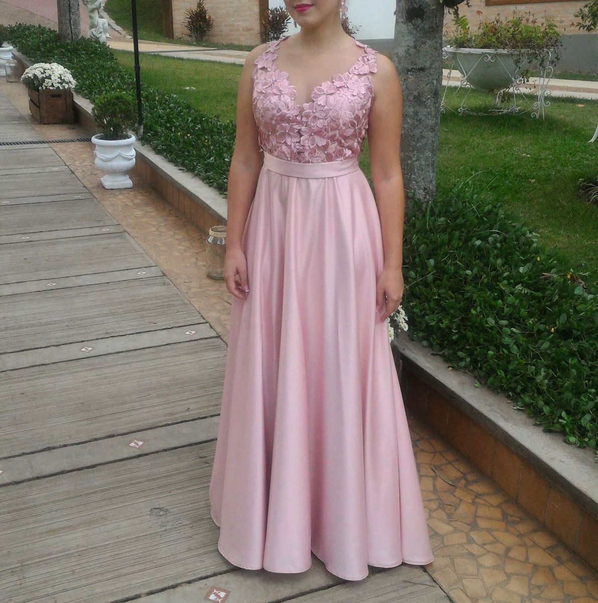 vestido de manga comprida de renda