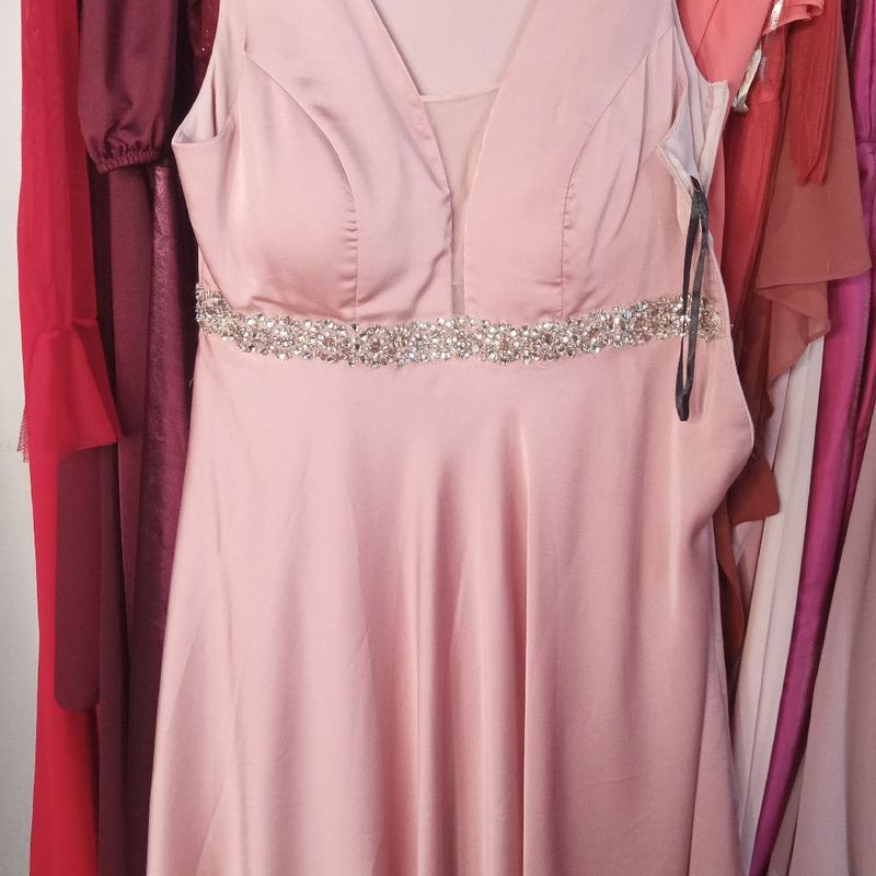 Vestido rosa hot sale seco plus size