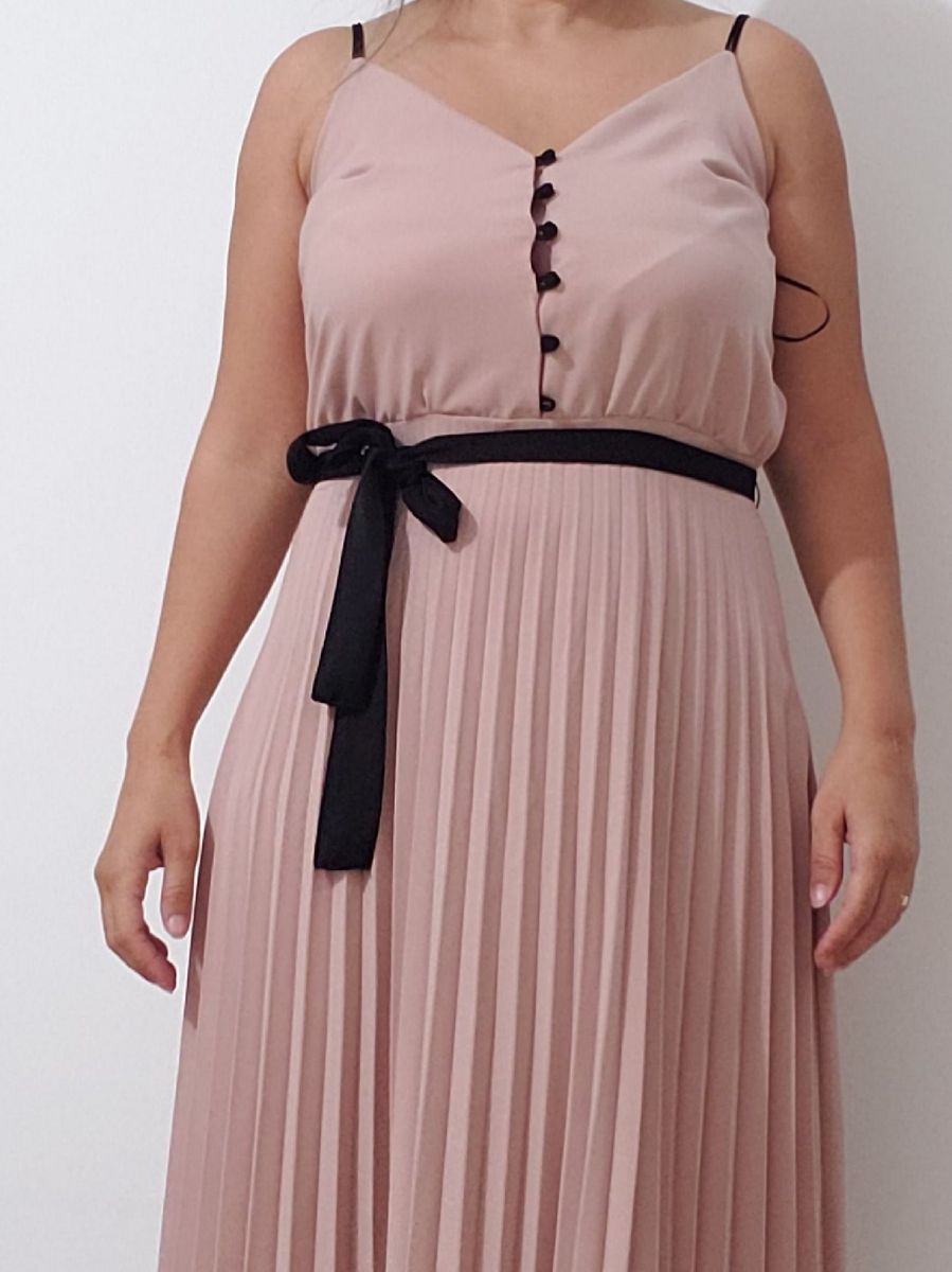 vestido salmão com preto