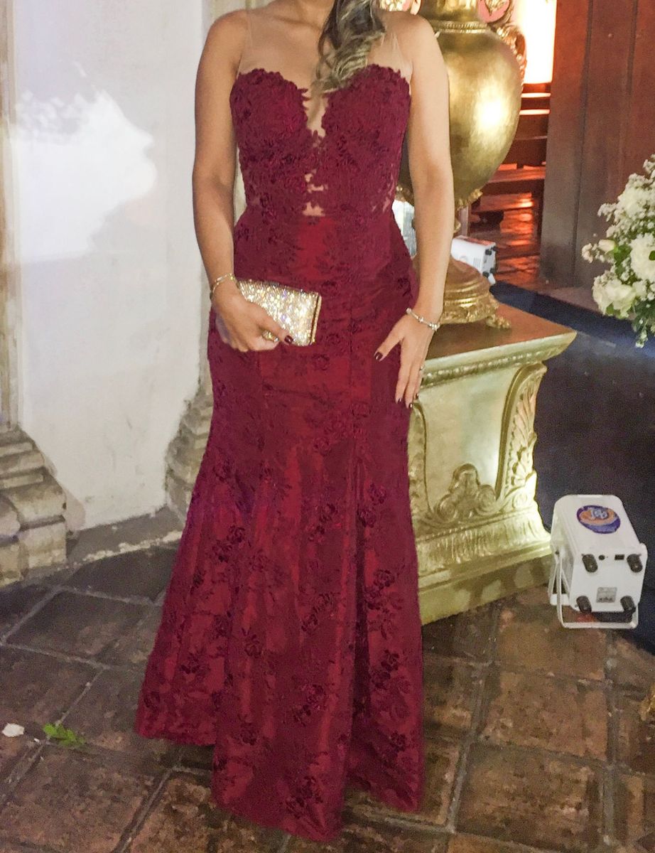 vestido vinho sereia