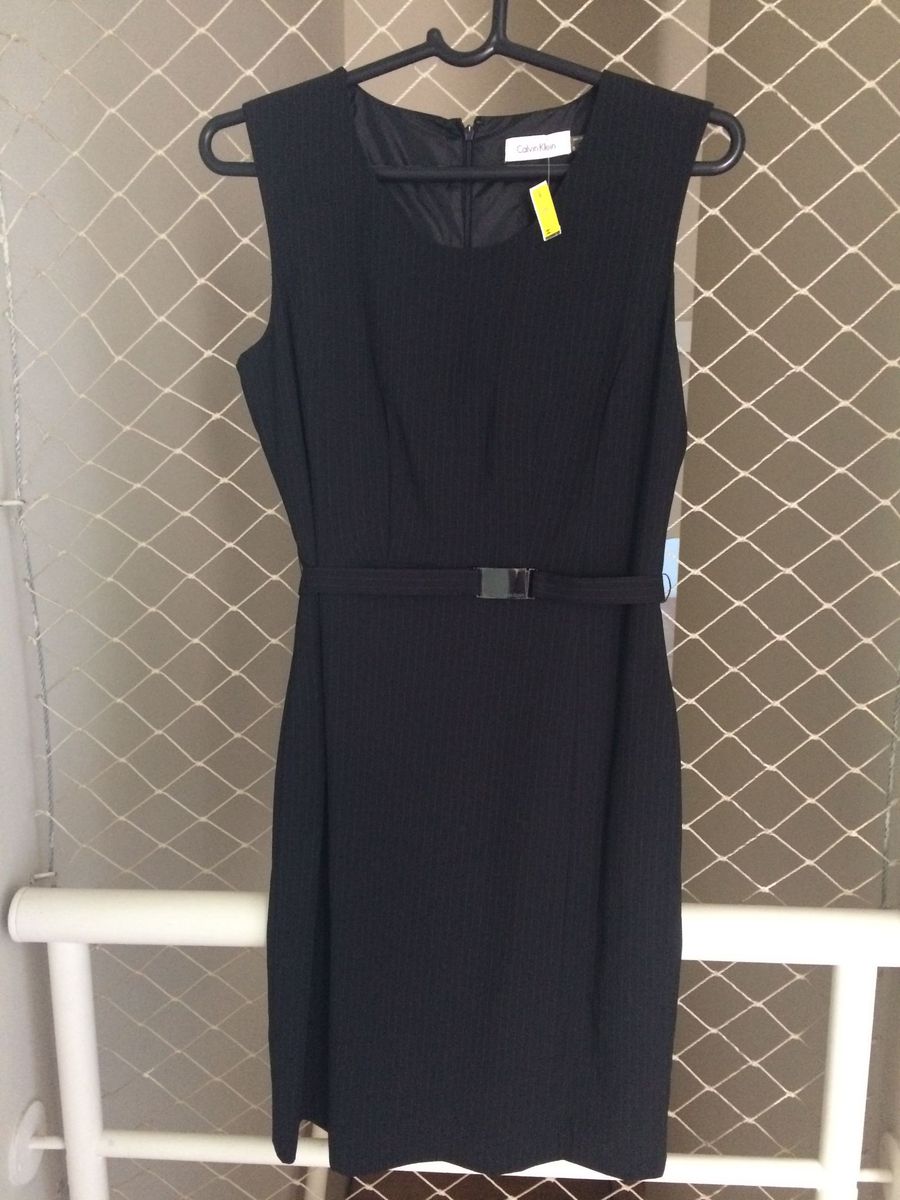 vestido calvin klein social