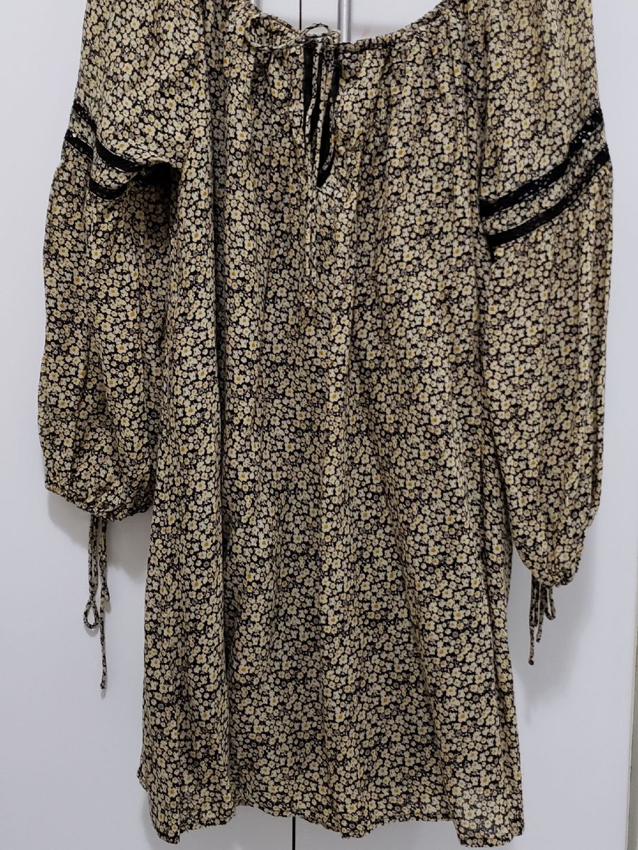 vestido solto florido