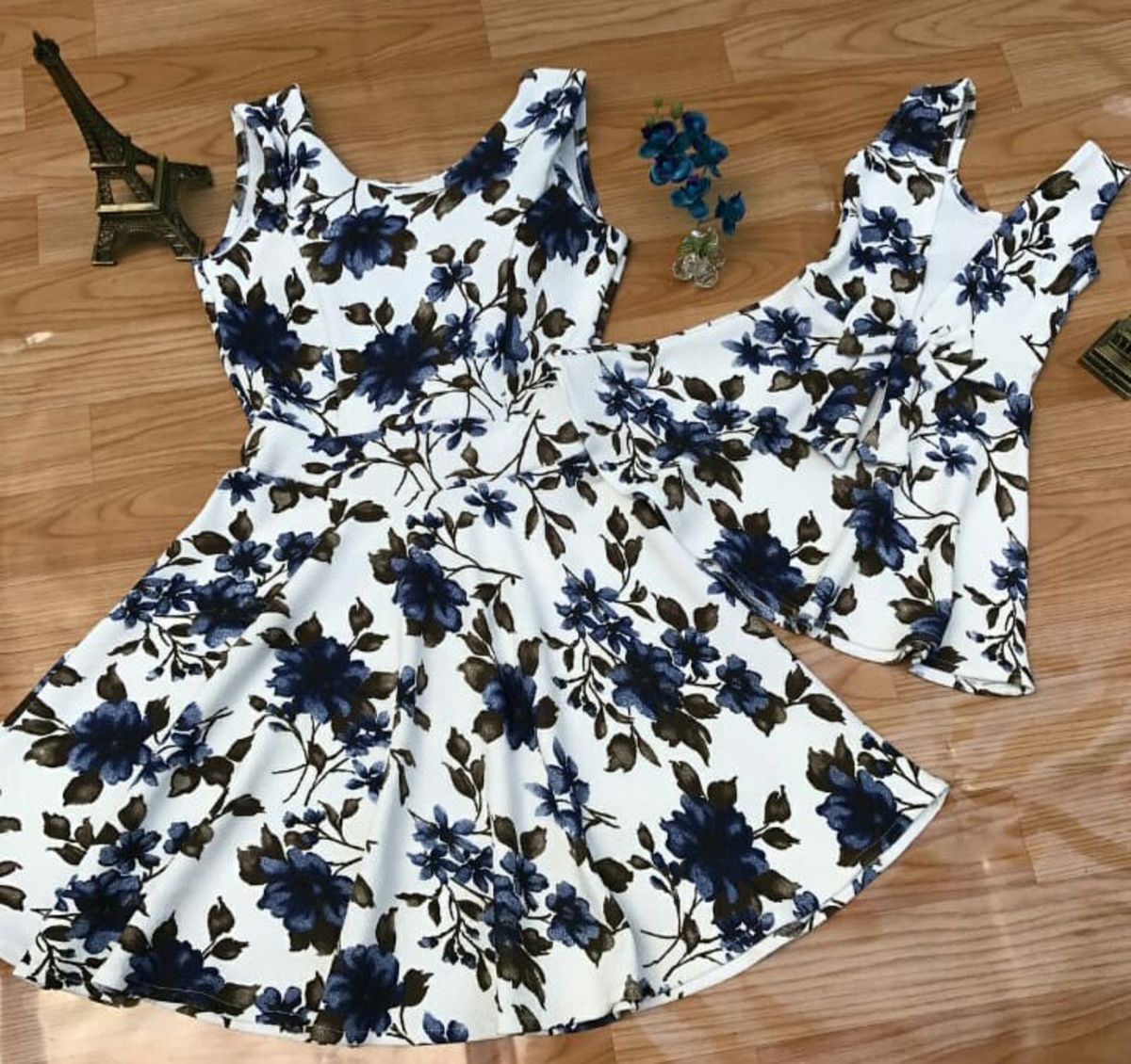 vestido floral tal mãe tal filha