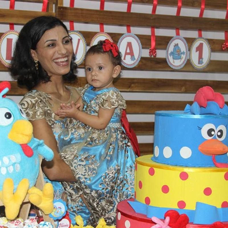 Vestido da galinha pintadinha store tal mãe tal filha