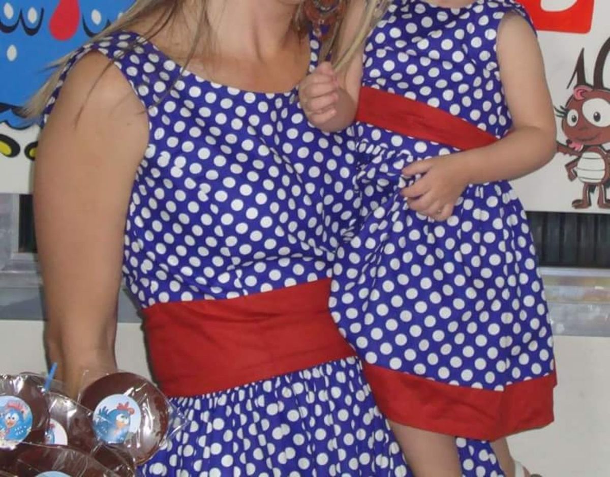 vestido galinha pintadinha mae e filha