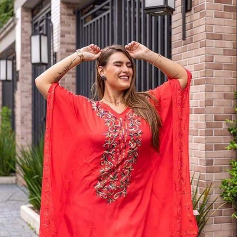 Vestido Tipo Tunica Caftan Indiano Luxuoso Bordado Vestido