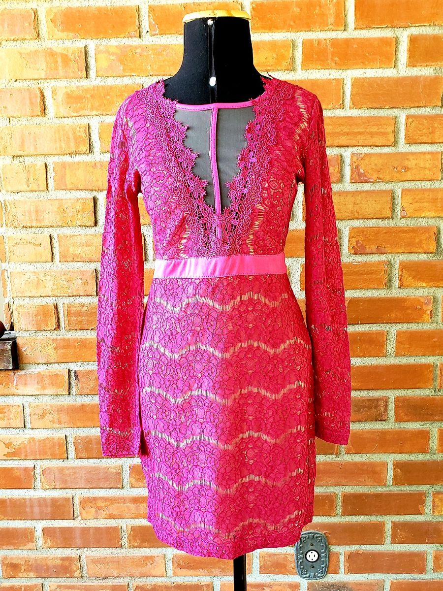 vestido pink de renda