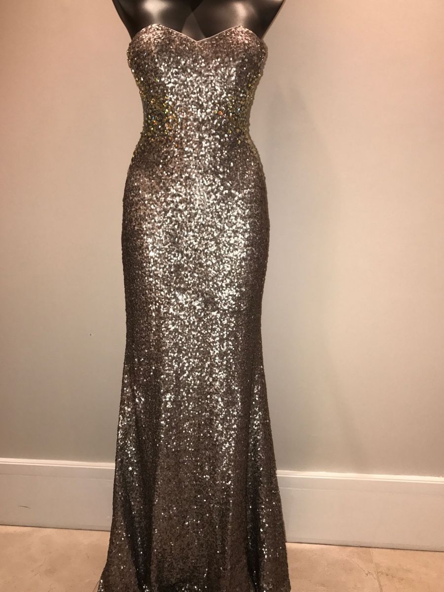 vestido tomara que caia justo