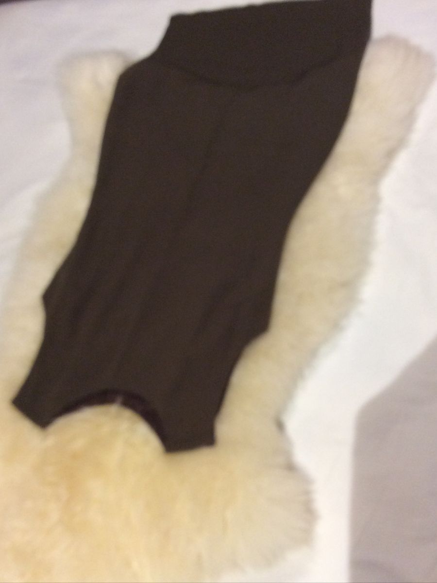 vestido tubinho de gabardine