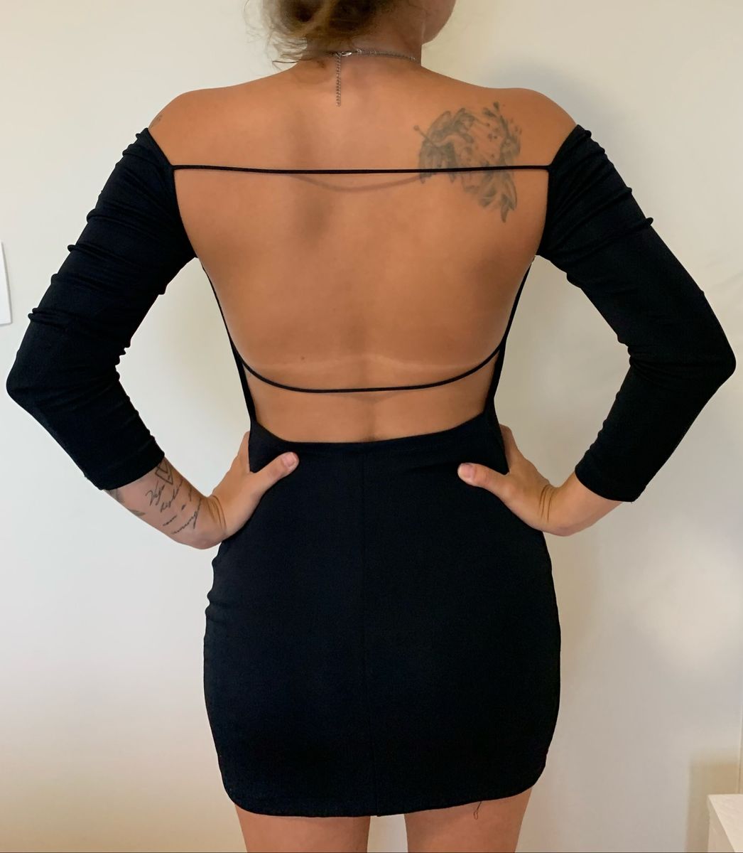 vestido acinturado e rodado