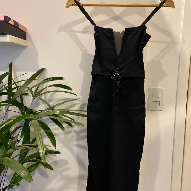 Vestido tubinho preto anos hot sale 60