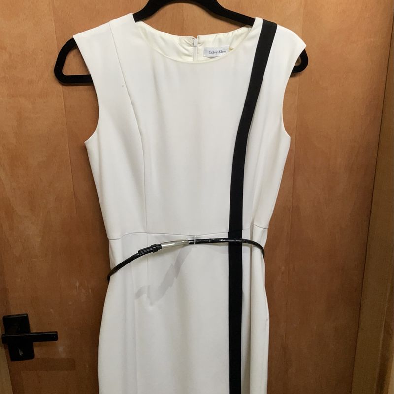 Vestido tubinho hot sale calvin klein