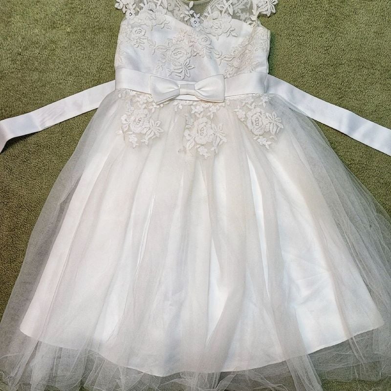 Vestido Tule Rendado Infantil Daminha Noivinha de Renda e Anos Festa  Casamento Princesa Bordado Roupa Infantil para Menina Usado 107455616 