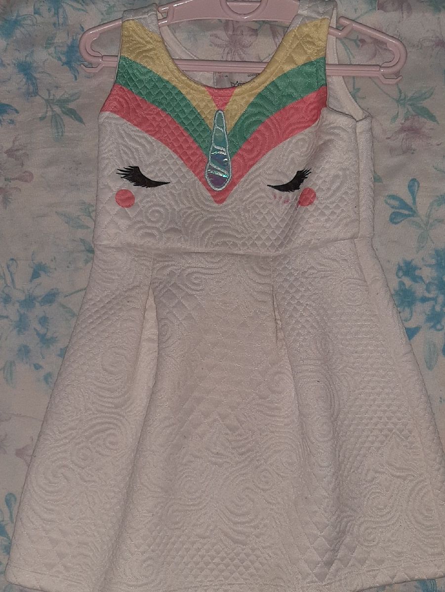 Vestido clearance unicornio renner