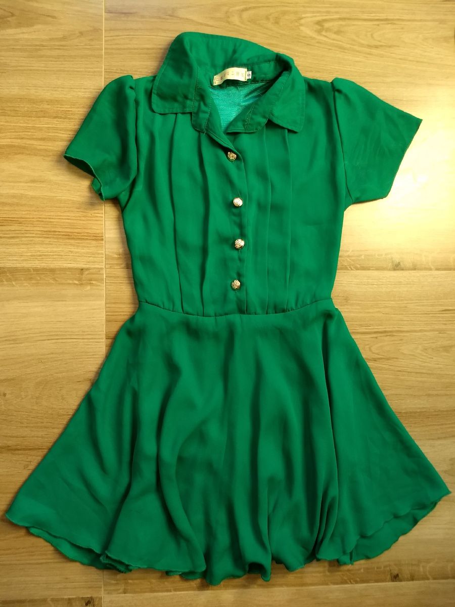 vestido verde rodado