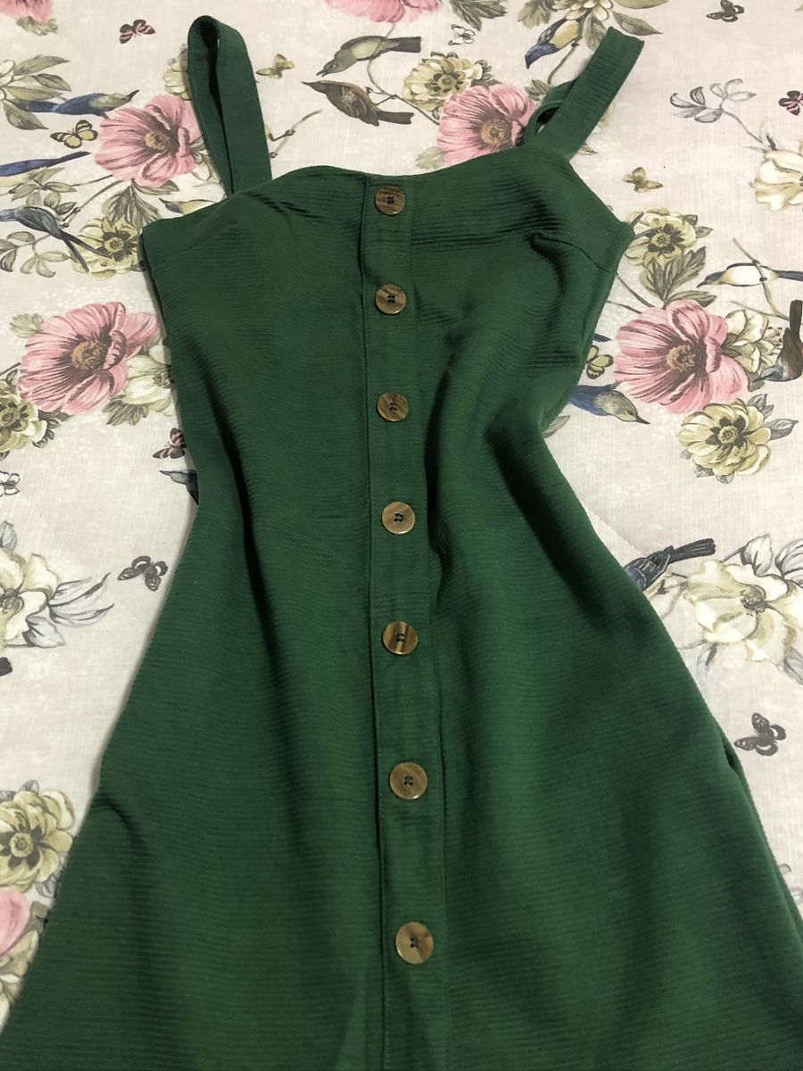 vestido verde militar renner