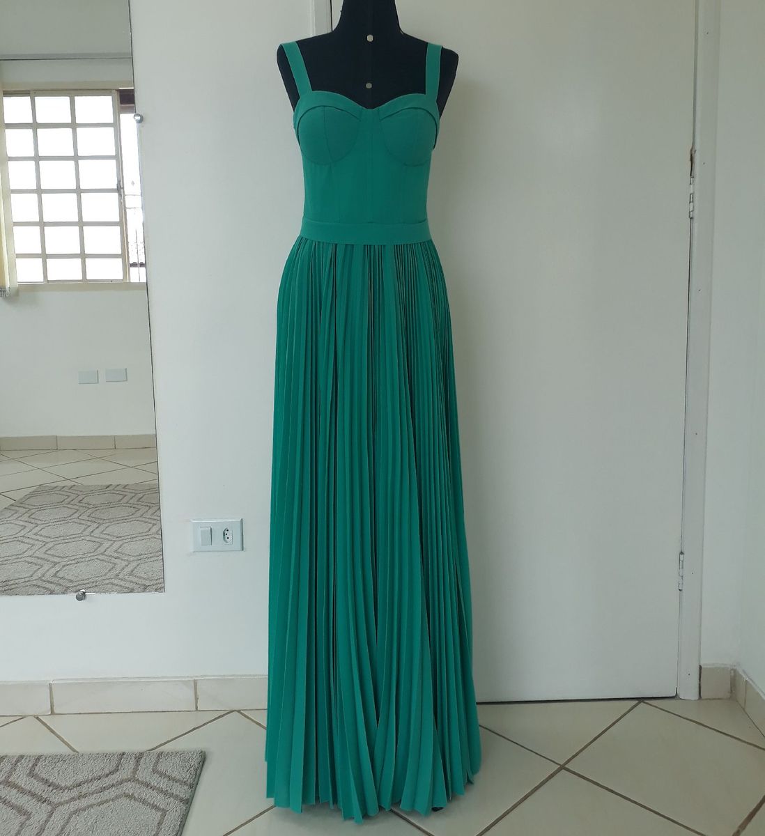 vestido plissado verde