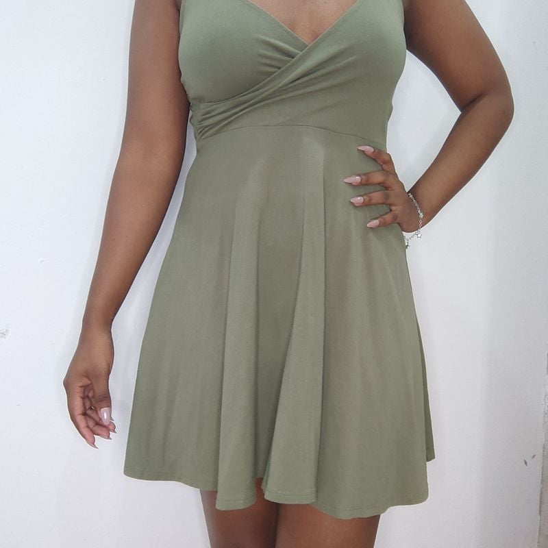 Vestido verde militar online forever 21