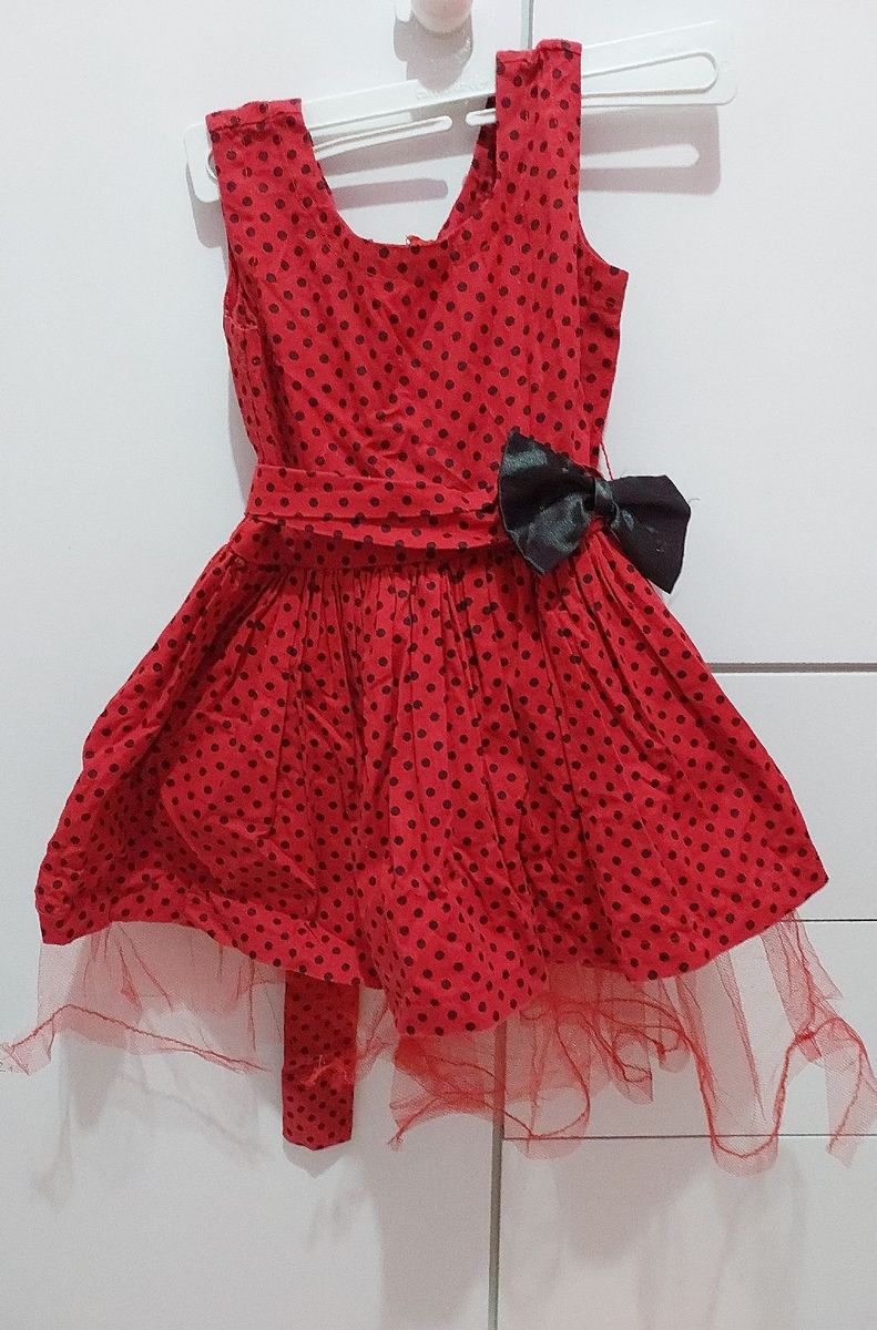 Vestido vermelho store de bolinha preta