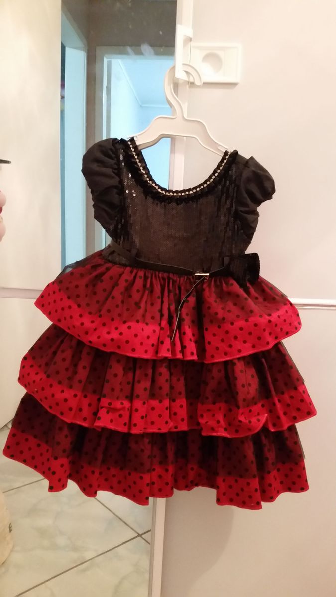 vestido vermelho e preto infantil