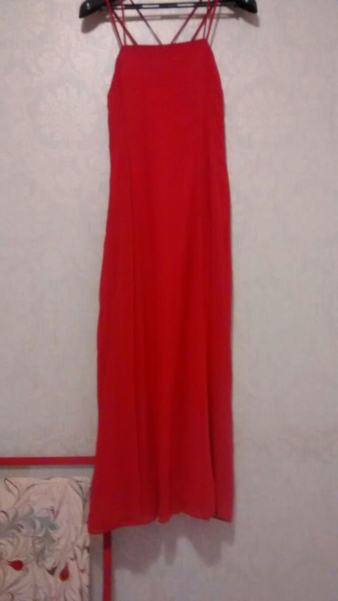 vestido vermelho liso