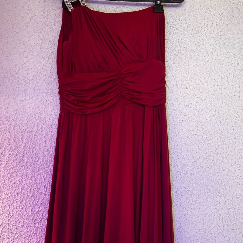 Vestido vermelho hot sale queimado