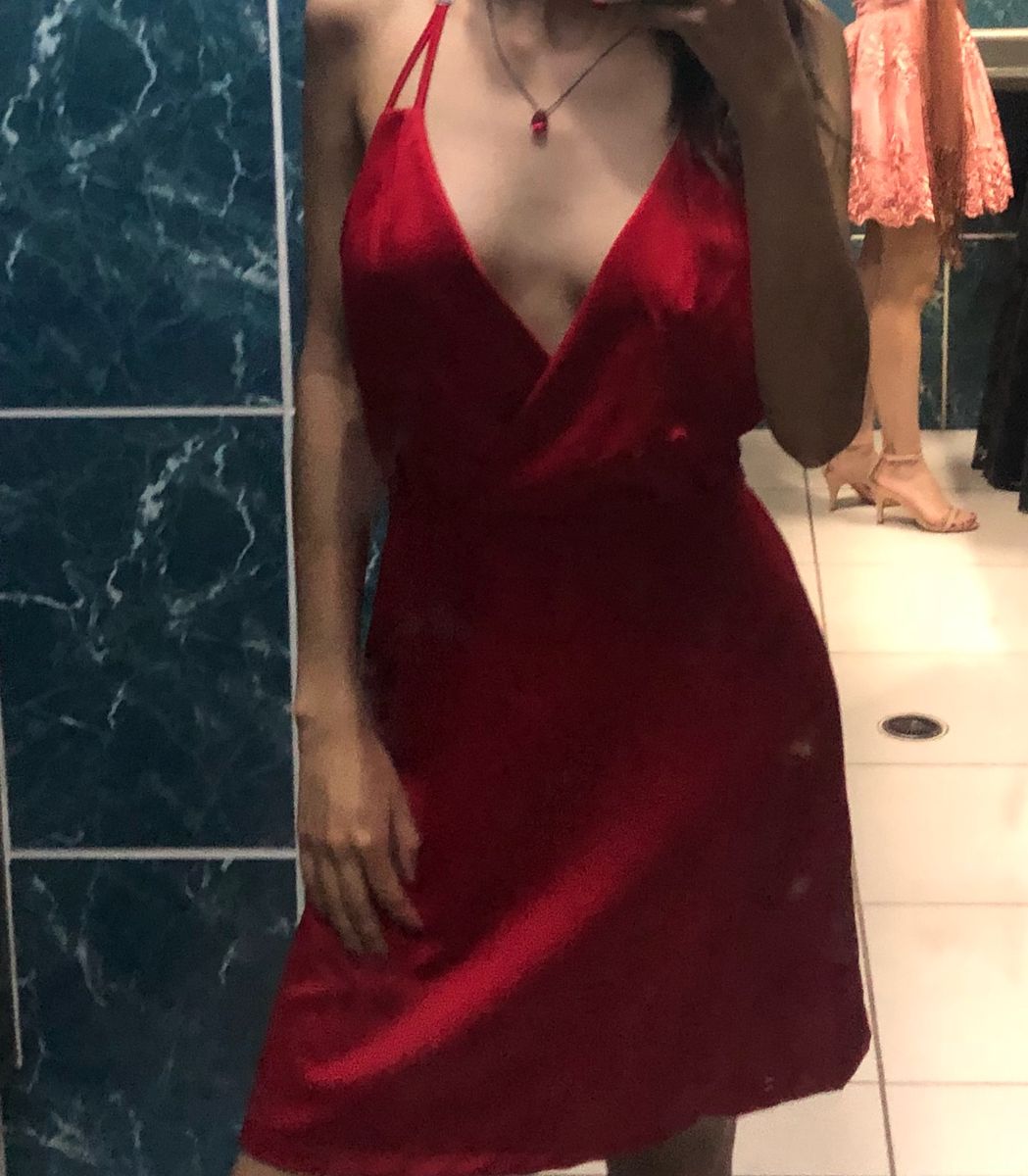 vestido vermelho na renner