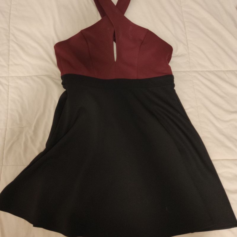 Vestido vinho best sale e preto