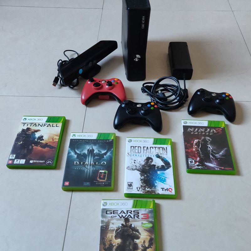 Video Game Xbox 360 Desbloqueado + 1 Controles + 5 Jogos