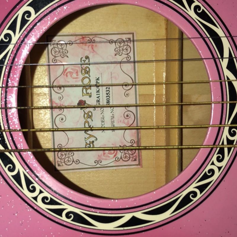 Violao Rosa | Item de Música Gypsy Rose Usado 41995356 | enjoei