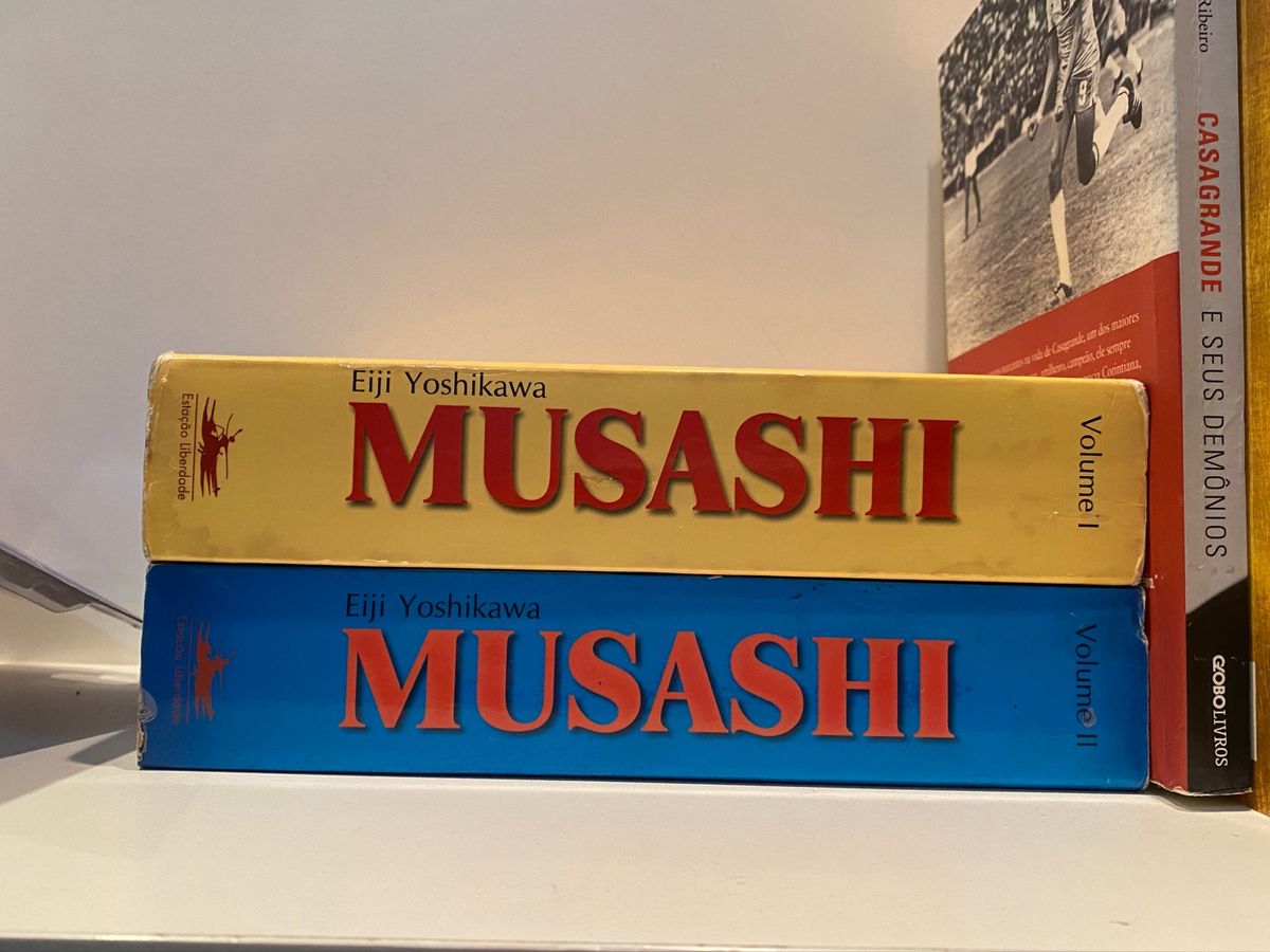 Volume da Obra Musashi | Livro Musashi Usado 41246030 | enjoei