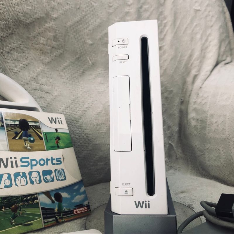 Nintendo Wii newest with 3 Games