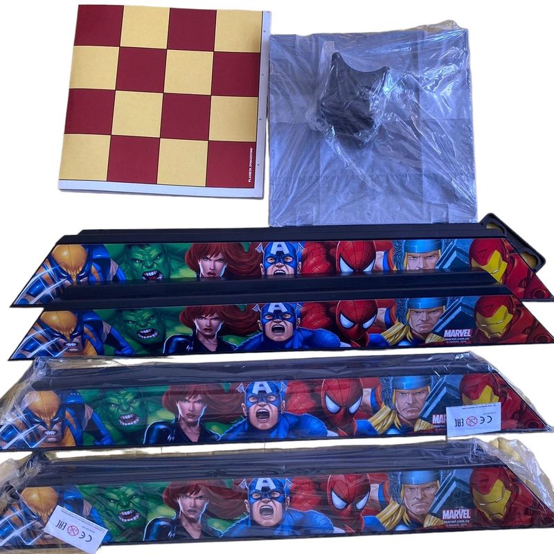 Jogo de Xadrez - Marvel Collector'S Set - Marvel - Marvel - Compra filmes e  DVD na