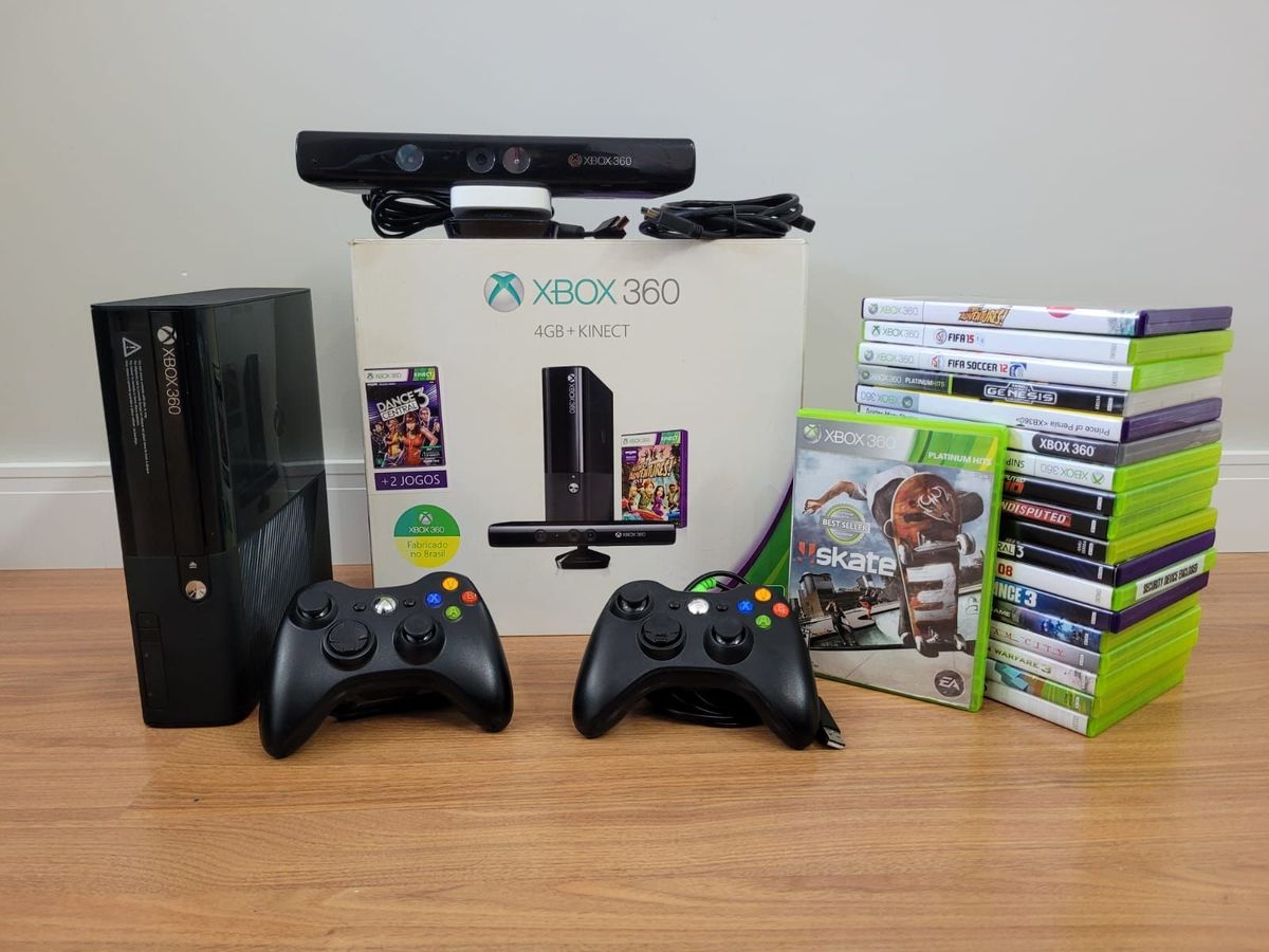 Xbox 360 Slim 4gb + 2 Controles + 2 Jogos