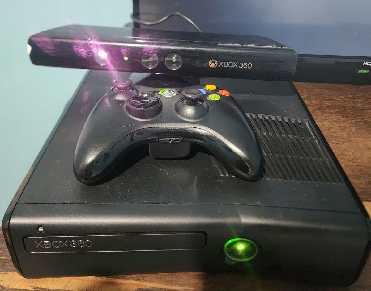 Xbox 360 Desbloqueio Lt 3.0 20gb de Armazenamento 12 Jogos e 1 Controle |  Console de Videogame Xbox 360 Usado 91872727 | enjoei