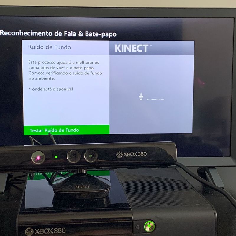 Console Xbox 360 Super Slim 250 GB com Kinect Microsoft em