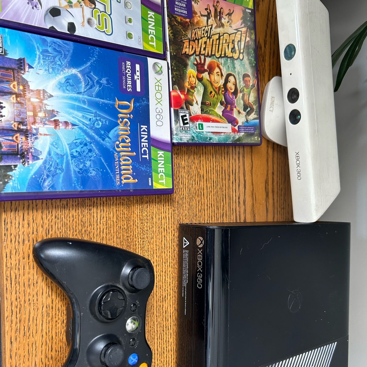 Xbox 360 Usado com Controle, Sensor e Jogos Console de Videogame